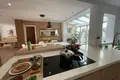 5 bedroom house 258 m² Estepona, Spain