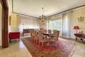 4 bedroom house 614 m² Dos Hermanas, Spain