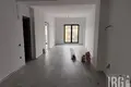 Büro 3 zimmer 99 m² in Tirana, Albanien
