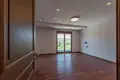 Casa 11 habitaciones 578 m² Podgorica, Montenegro