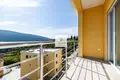 Квартира 2 спальни 70 м² Дженовичи, Черногория