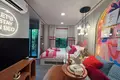 Complexe résidentiel New residential complex with swimming pools, Bangkok, Thailand