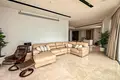 2 bedroom apartment 178 m² Bangkok, Thailand