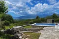 4 bedroom house 269 m² Bratesici, Montenegro
