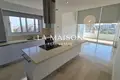 Mieszkanie 2 pokoi 106 m² Nikozja, Cypr