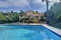 Haus 5 Schlafzimmer 345 m² Dos Hermanas, Spanien