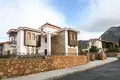Willa 4 pokoi 330 m² Bellapais, Cypr Północny