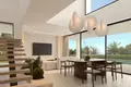 5-Schlafzimmer-Villa 240 m² Estepona, Spanien