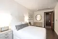 2 bedroom apartment 84 m² in London, United Kingdom