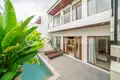 Villa mit 2 Schlafzimmern  Kerobokan Kelod, Indonesien