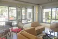 Dzielnica mieszkaniowa Sea view apartment in well managed complex