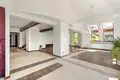 Квартира 6 комнат 291 м² Познань, Польша