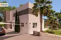 Villa de 4 dormitorios 548 m² Teulada, Španjolska