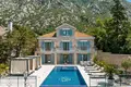 Villa 11 chambres 819 m² Dobrota, Monténégro