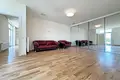 Pomieszczenie biurowe 3 pokoi 200 m² w Tbilisi, Gruzja