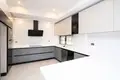 6 bedroom house 450 m² Konyaalti, Turkey