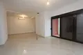 Квартира 3 спальни  Бар, Черногория