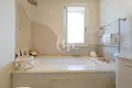 Mieszkanie 5 pokojów 175 m² Desenzano del Garda, Włochy