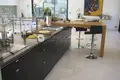 5 bedroom villa 225 m² in France, France