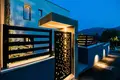 4 bedroom house 295 m² Makarska, Croatia