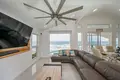 Haus 3 Schlafzimmer 228 m² Flowers Bay, Honduras