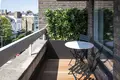 2 bedroom apartment 74 m² in London, United Kingdom