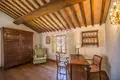 Commercial property 650 m² in Siena, Italy