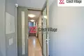Mieszkanie 4 pokoi 71 m² Miasto Stołeczne Praga, Czechy
