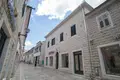 Commercial property 100 m² in Herceg Novi, Montenegro
