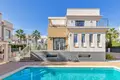 5-Schlafzimmer-Villa 296 m² Orihuela, Spanien
