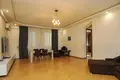 Mieszkanie 3 pokoi 130 m² Tbilisi, Gruzja