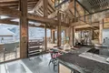 Chalet 6 bedrooms  in Les Allues, France
