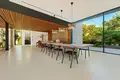 6-Schlafzimmer-Villa 899 m² Marbella, Spanien