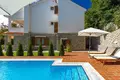 Villa de tres dormitorios 380 m² Icici, Croacia