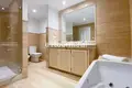 2 bedroom apartment 256 m² San Pedro Alcantara, Spain