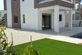 Villa de tres dormitorios 170 m² en Parekklisia, Chipre