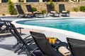 Haus 8 Schlafzimmer 750 m² Zackon, Kroatien