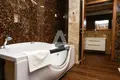 villa de 5 dormitorios  Tivat, Montenegro
