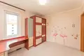 Квартира 4 комнаты 92 м² Минск, Беларусь