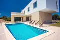 3 bedroom house 300 m² Croatia, Croatia