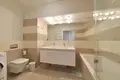 Wohnung 2 zimmer 62 m² in Warschau, Polen