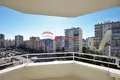 3 bedroom apartment 200 m² Akdeniz, Turkey