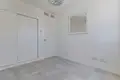 Mieszkanie 2 pokoi 85 m² Dos Hermanas, Hiszpania