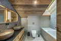 Chalet 6 bedrooms  in Les Allues, France