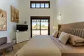 Haus 6 Schlafzimmer 310 m² Estepona, Spanien
