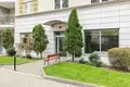 Commercial property 92 m² in Warsaw, Poland