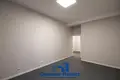 Oficina 3 habitaciones 71 m² en Minsk, Belarús