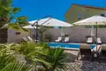 Haus 13 Schlafzimmer 681 m² Gespanschaft Küstenland-Bergland, Kroatien