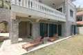 4 bedroom Villa 235 m² Kostanjica, Montenegro