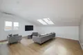 Mieszkanie 5 pokojów 140 m² Warszawa, Polska